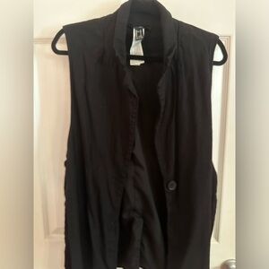 Open sides long line vest